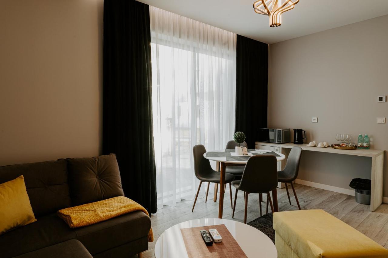 Apartamenty I Pokoje Inforespark Пшемишъл Екстериор снимка