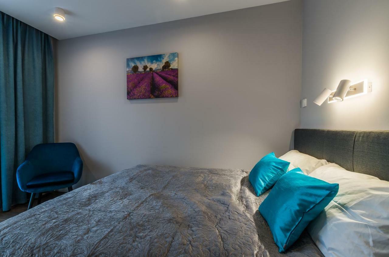 Apartamenty I Pokoje Inforespark Пшемишъл Екстериор снимка